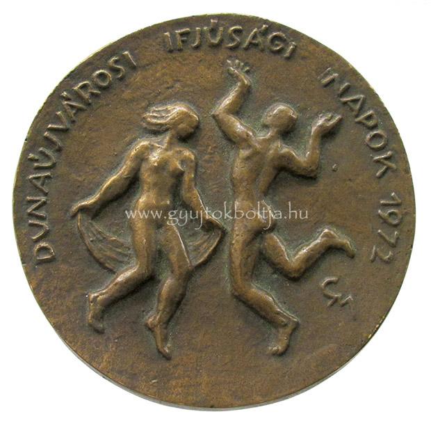 Cyr�nski M�ria: Duna�jv�rosi Ifj�s�gi Napok 1972